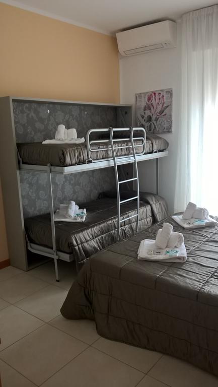 Hotel Carla Lignano Sabbiadoro Luaran gambar